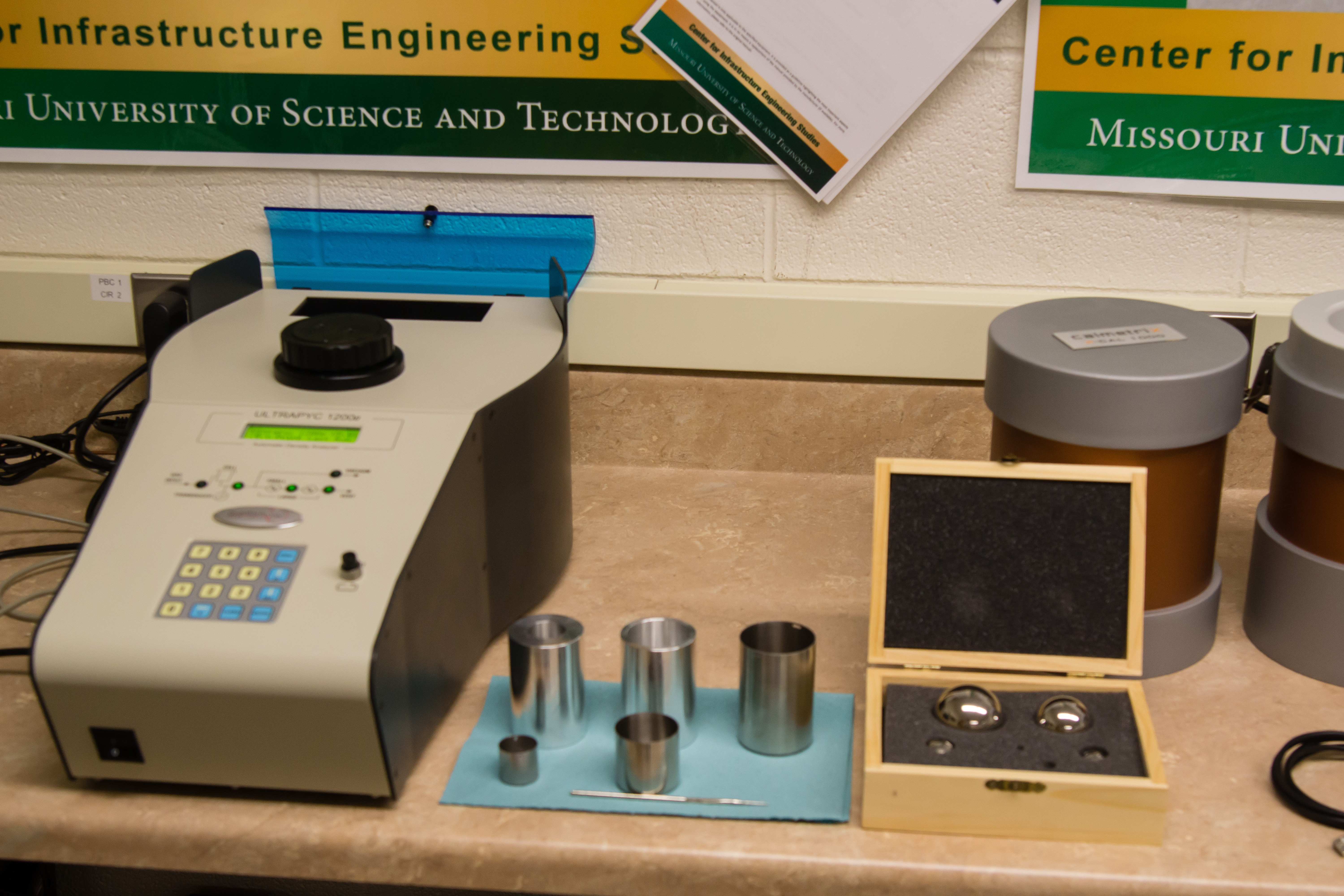 This equipment is used to determine true density and density of powder materials. This pycnometers is specifically designed to measure the true volume of solid materials by employing Archimedes’ principle of fluid displacement and gas expansion (Boyle's Law). 